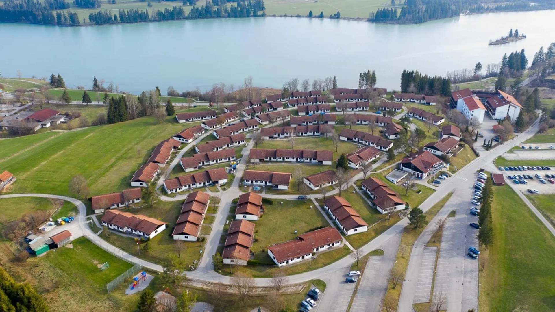 Karlsebene Ferienhaus Nr 112, Kategorie Komfort, Feriendorf Hochbergle, Allgaeu בית נופש